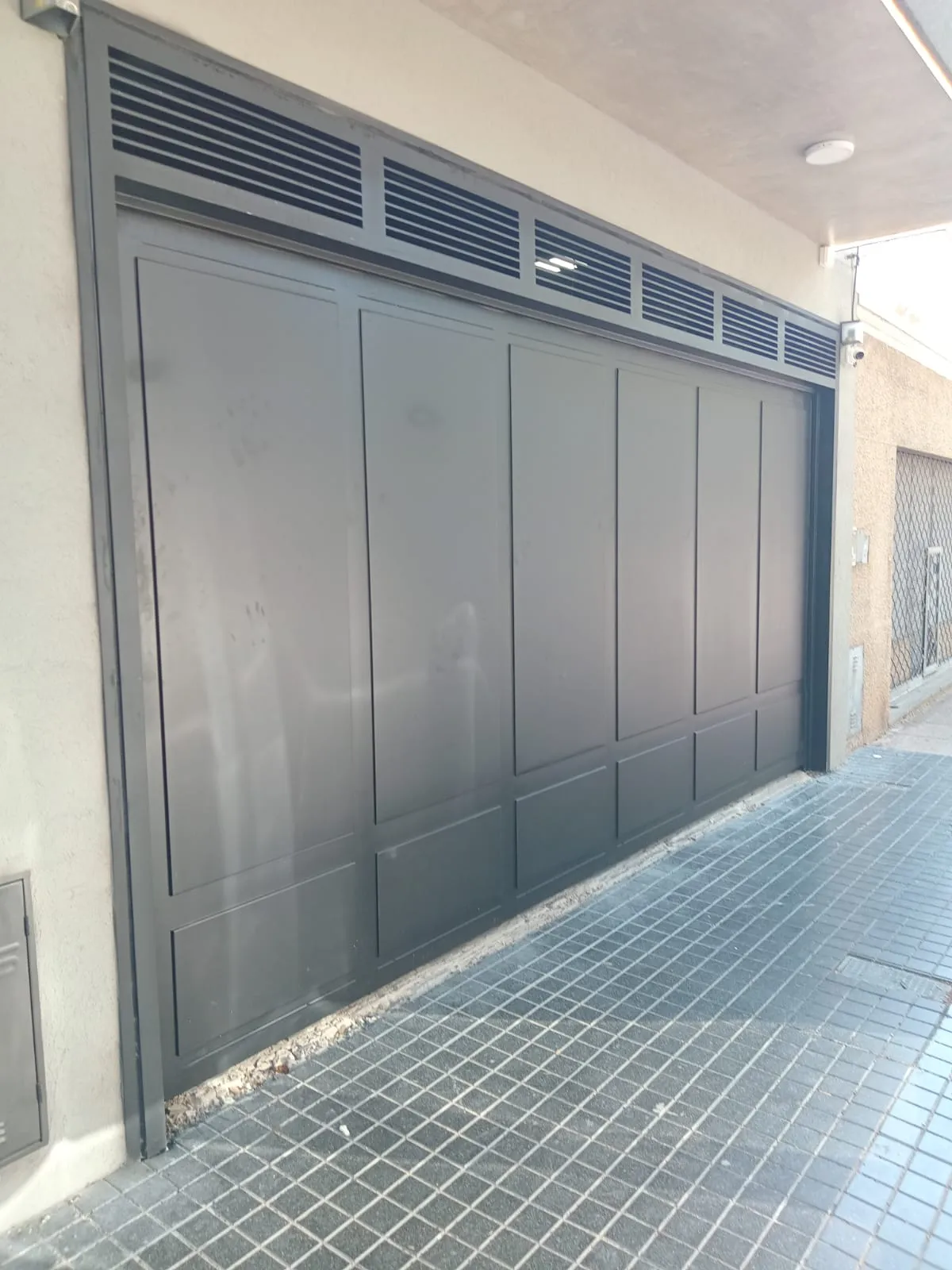 Portón 15